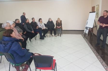 У громадах Вінницької області розпочато проведення щоквартальних груп зустрічей для прийомних батьків, батьків-вихователів, опікунів та піклувальників. 
